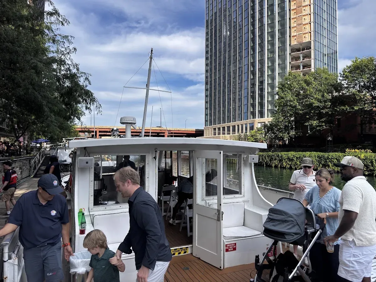 Guest photo by Ricky Batista for Chicago Line Cruises